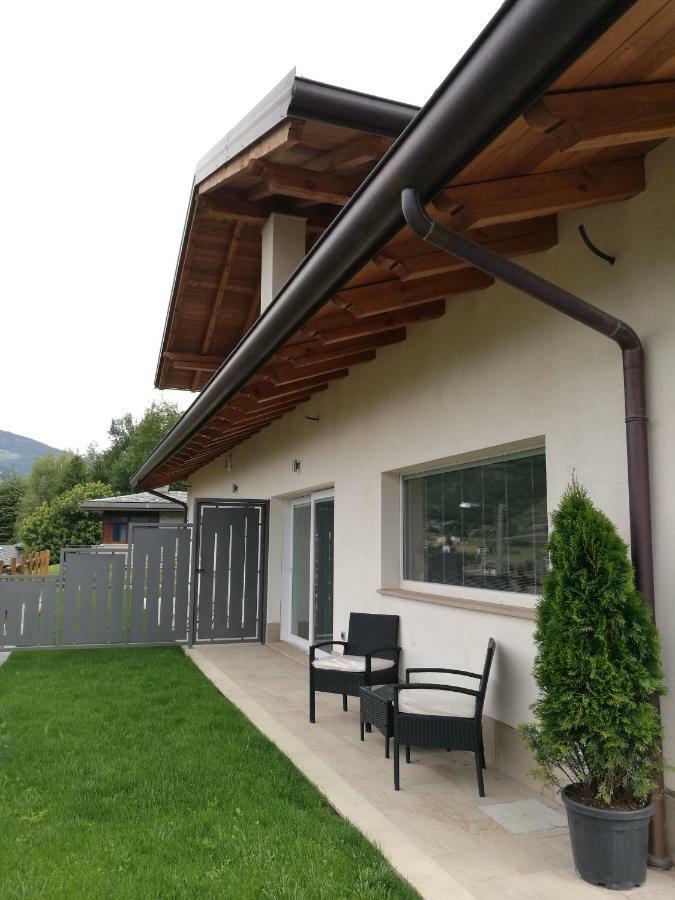 A&G Apartment Aosta - Elegante Casa 100 Mq Su Due Piani Con Wi-Fi-Giardino-Parcheggio Luaran gambar