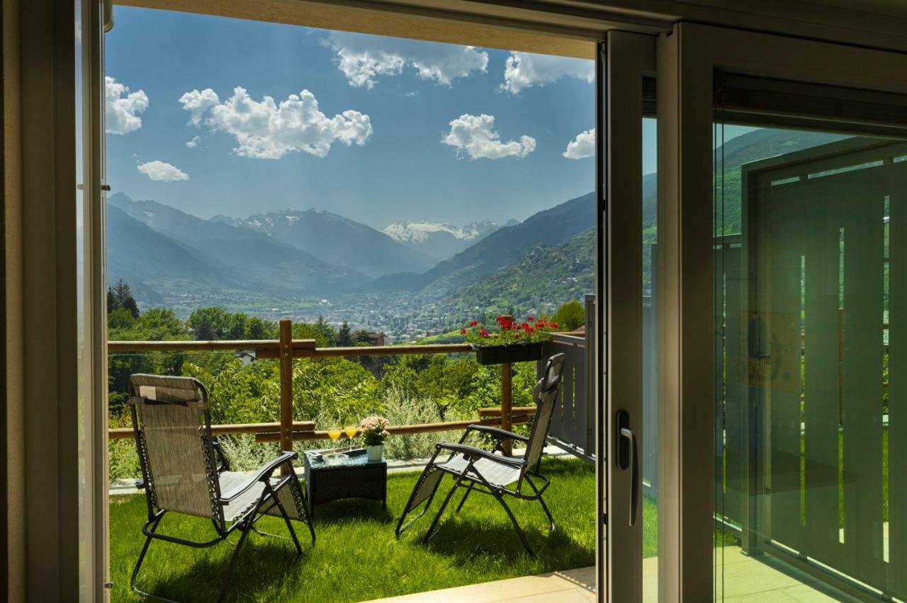 A&G Apartment Aosta - Elegante Casa 100 Mq Su Due Piani Con Wi-Fi-Giardino-Parcheggio Luaran gambar
