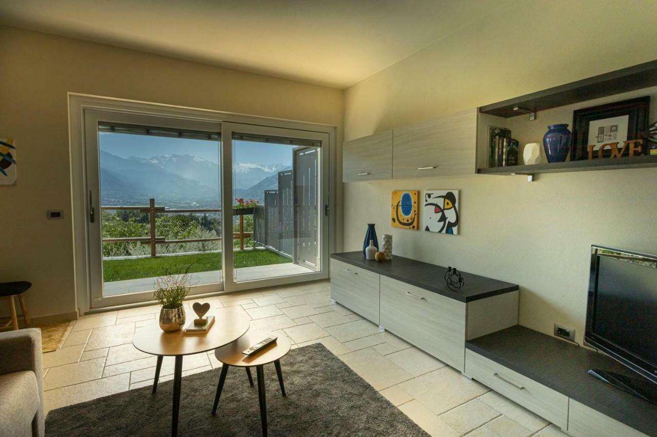 A&G Apartment Aosta - Elegante Casa 100 Mq Su Due Piani Con Wi-Fi-Giardino-Parcheggio Luaran gambar